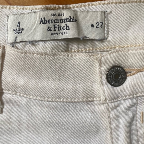 Vintage Abercrombie &Fitch white jeans short - Picture 4 of 6